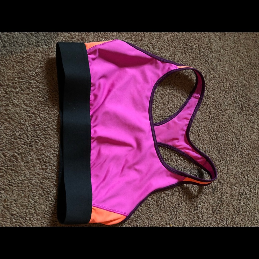 VS sports bra